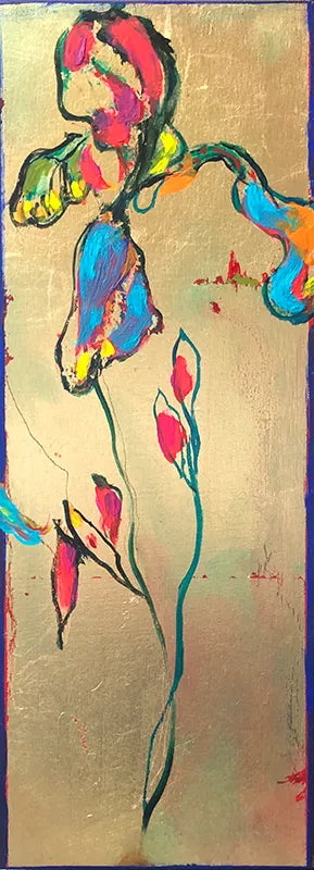 Ein goldfarbenes Gemälde im Hochformat mit einer Lilie die rote und blaue Blüten trägt.