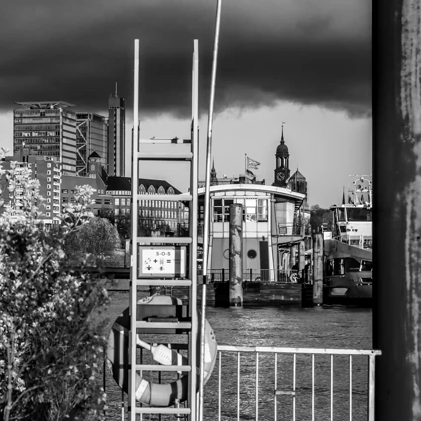 Alternative Ansicht - Motiv Hamburger Hafen - Kunstdruck auf Aluminium, details