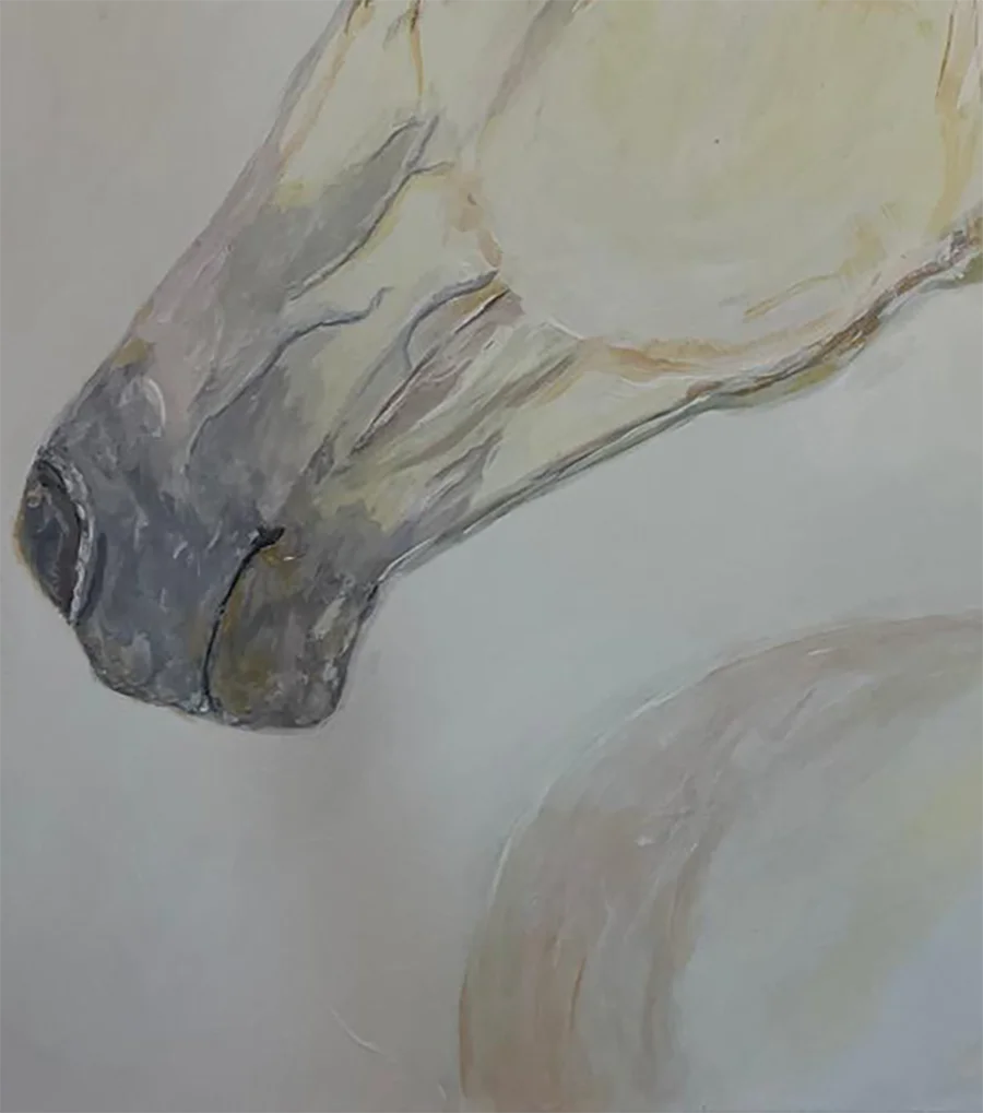 Detailaufnahme Araber – Dunkler tiefer Blick des Pferdes, subtile Grau- und Cremetöne, intuitive Pinselführung, Maren Lüke-Amato | Kunst-Direkt.de

