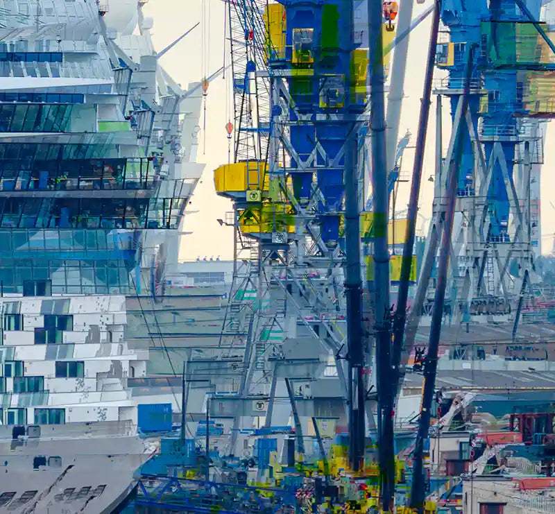 Details der Kräne und des schiffes