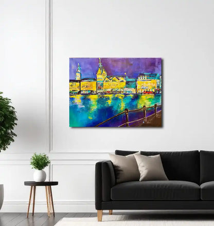 Expressives Hamburg Gemälde der Binnenalster bei Nacht von Künstlerin Dea: Leuchtende Stadtlichter spiegeln sich im blauen Wasser, 50x70 cm Acryl auf Leinwand. an wand hängend